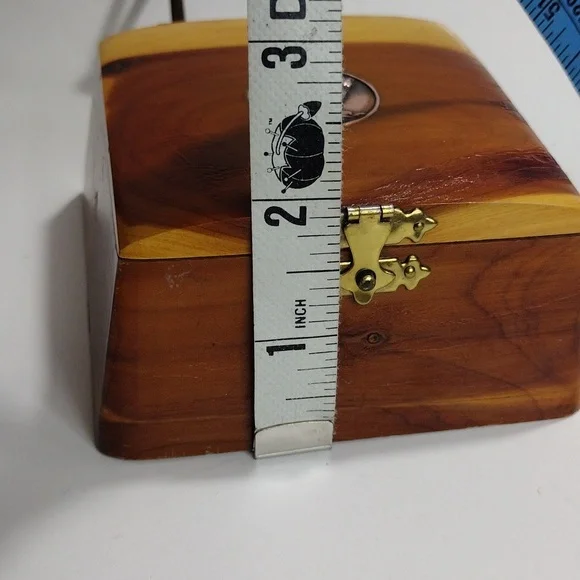 Vintage Souvenir Box from Yosemite National Park - Picture 5 of 7